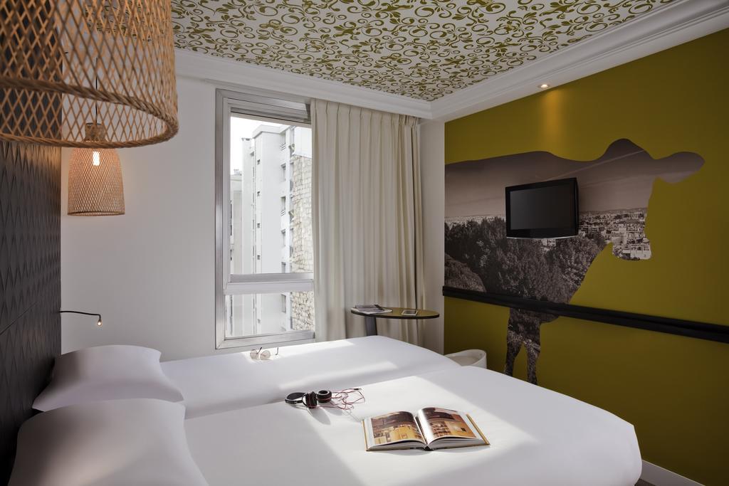 Zweibettzimmer